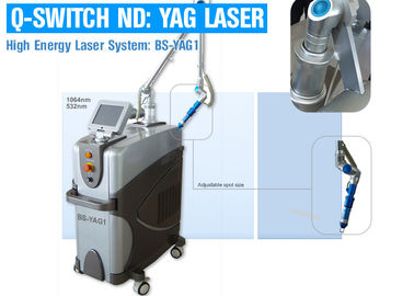 Máquina comutada Q multifuncional do laser do ND YAG da máquina do laser de Pico para a remoção da sarda da tatuagem