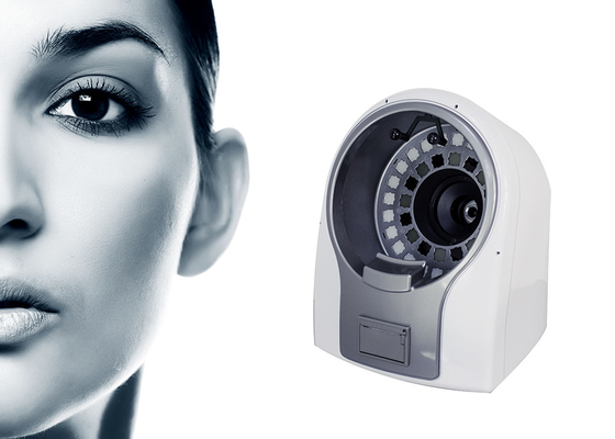 Máquina do teste da idade da pele de 8800 iluminações/máquina cuidado da cara com luz ISO9001 do RGB
